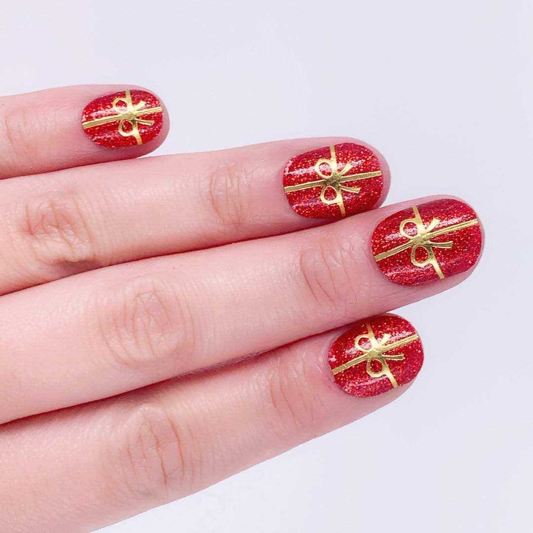 On Holiday-Adult Nail Wraps-Outlined