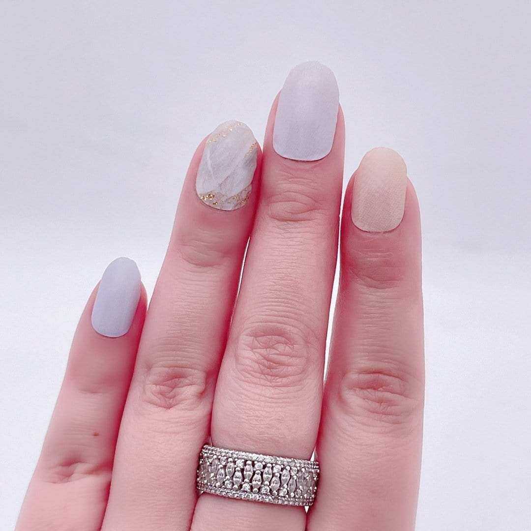 Runway-Adult Nail Wraps-Outlined