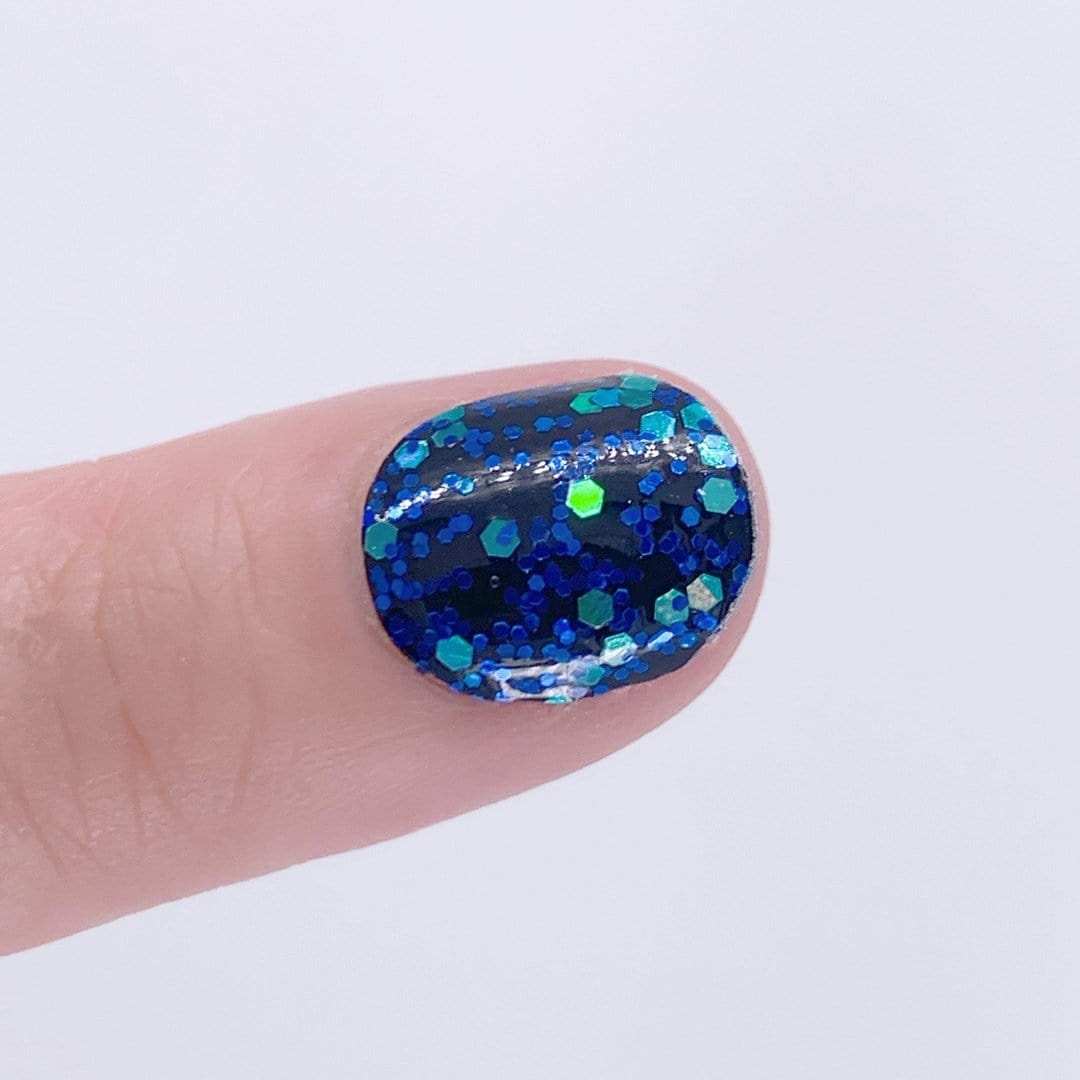 Shining Sea-Adult Nail Wraps-Outlined