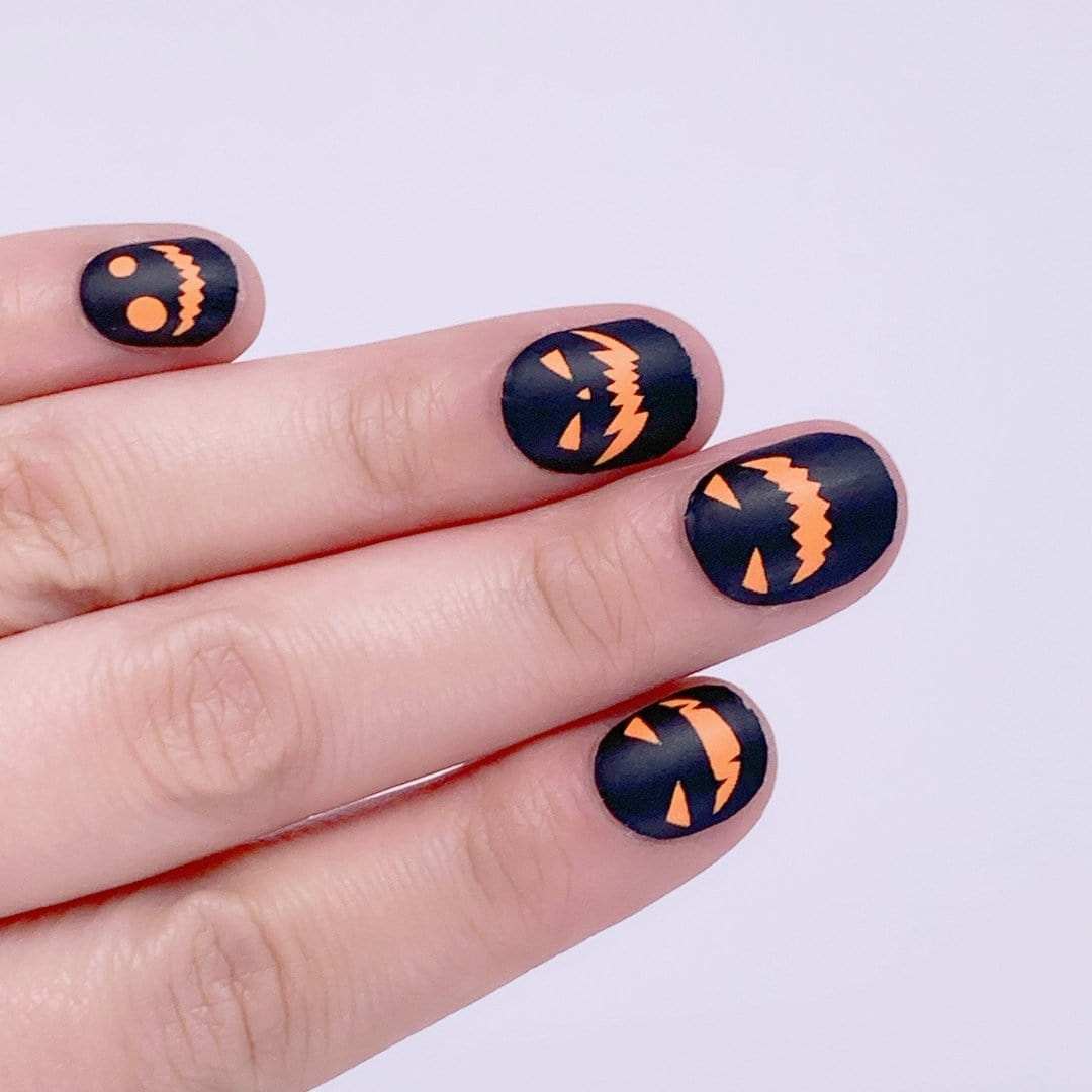 Witching House-Adult Nail Wraps-Outlined