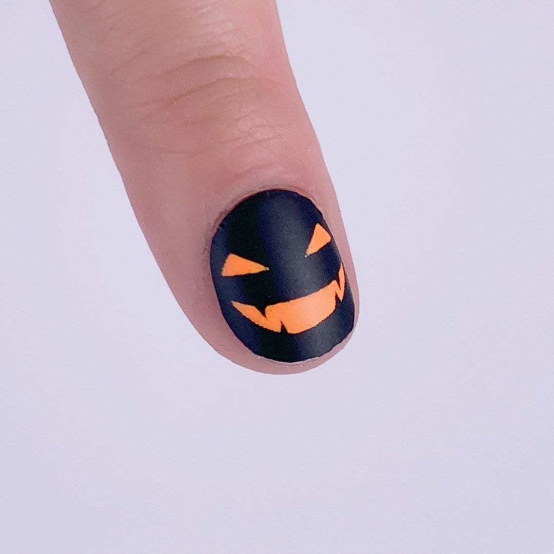 Witching House-Adult Nail Wraps-Outlined